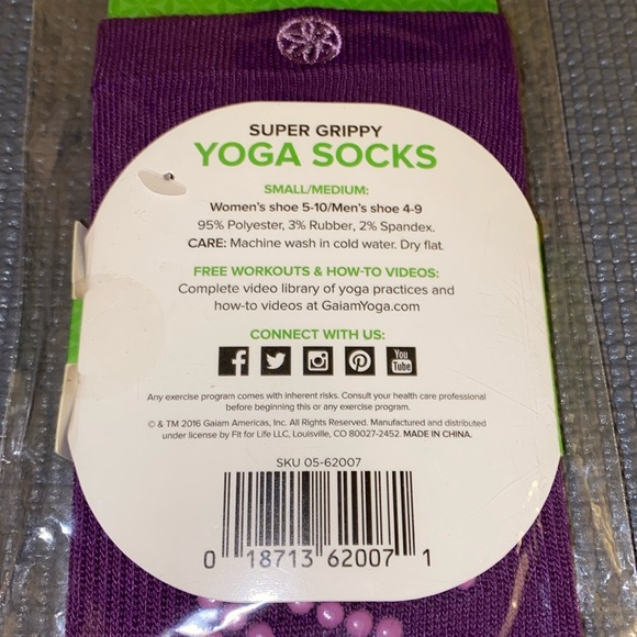 🆕🧘‍♀️GAIAM Women’s Super Grippy Yoga Socks in Purple - Picture 4 of 10